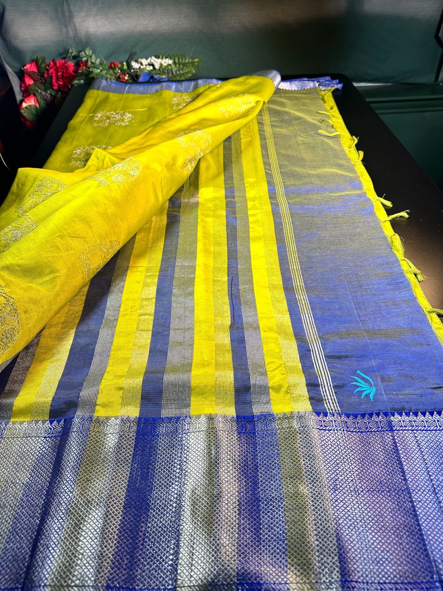 Handloom Pure Mangalagiri Silk Saree with Blouse Green| Fast Shipping from the USA Yellow Blue