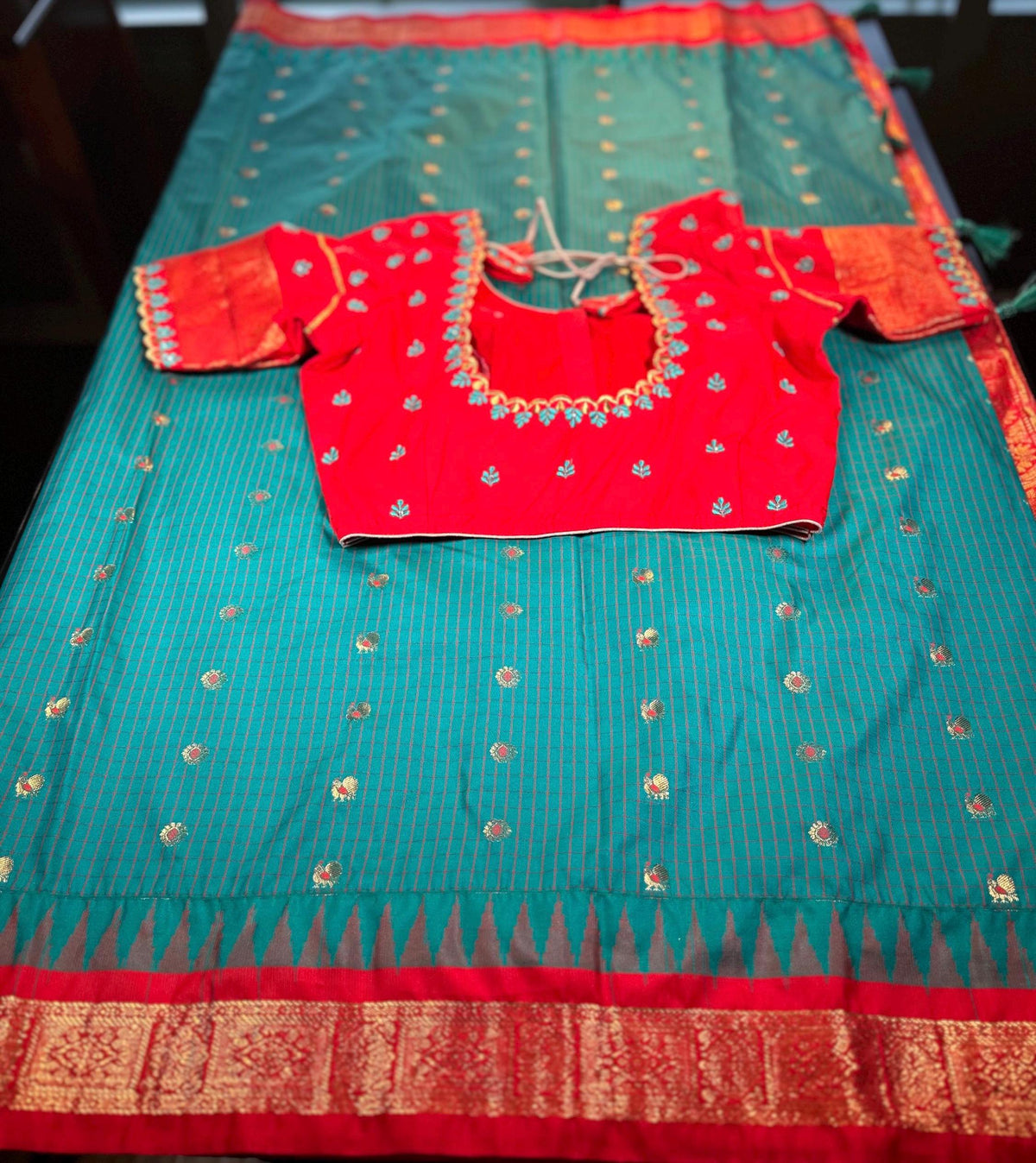 Premium Gadwal Silk Saree with Stitched Blouse, Ready-to-wear, USA Shipping, Partywear, Wedding Wear Saree.