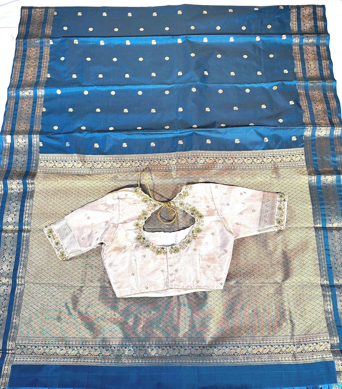 Handloom Light Weight Kanjivaram Silk Saree Gift Saree with Running Blouse, Maggam Work Stitched Blouse | Wedding & Party Saree