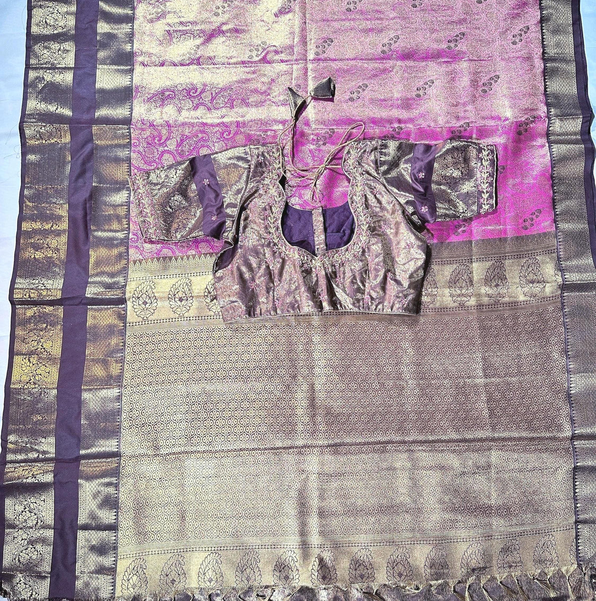 Premium Kanjivaram Gap Border Silk Saree with Stitched Maggam Work Blouse Partywear Grand Saree for Wedding receptions.