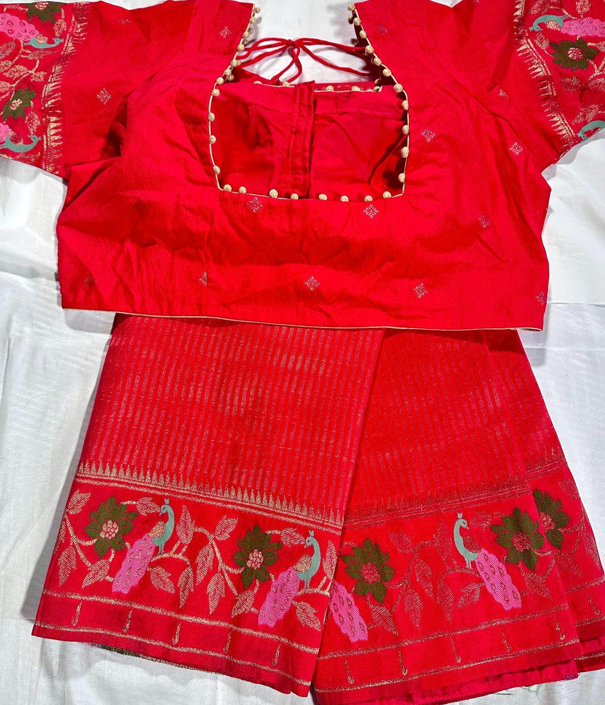 Moonga Georgette Saree with Stitched Blouse, Banarasi Meenakari Weaving & Contrast Zari Pallu - additional product photo 7
